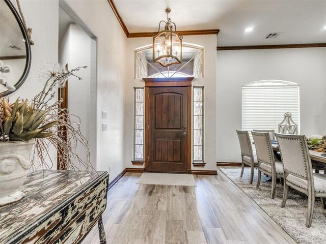 1017 W Camellia Way, Mustang, OK 73064