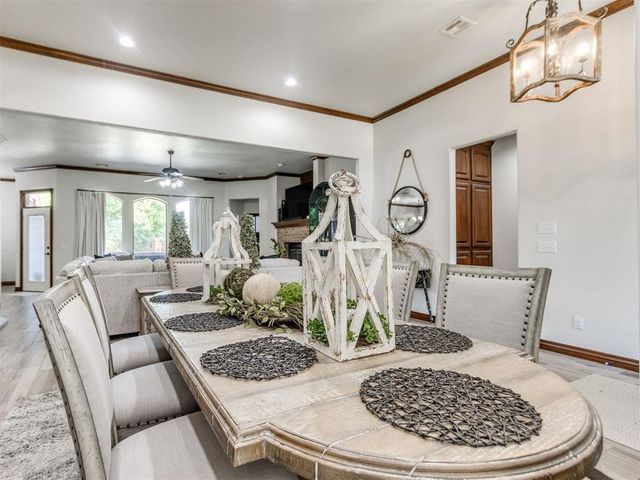 1017 W Camellia Way, Mustang, OK 73064