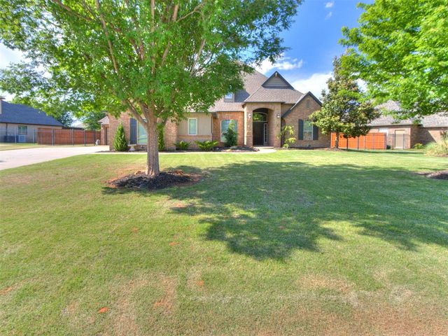 1017 W Camellia Way, Mustang, OK 73064