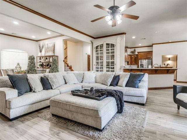 1017 W Camellia Way, Mustang, OK 73064