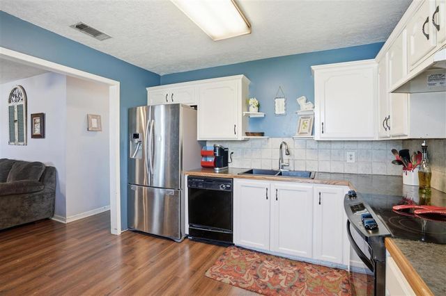 1741 N Tallowood Dr Drive, Lake Charles, LA 70605