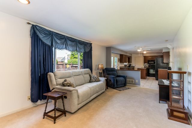 6049 Tosha Drive, Burlington, KY 41005