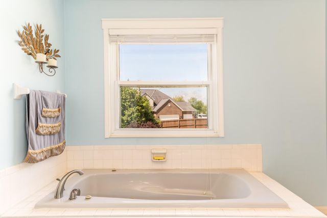 6049 Tosha Drive, Burlington, KY 41005