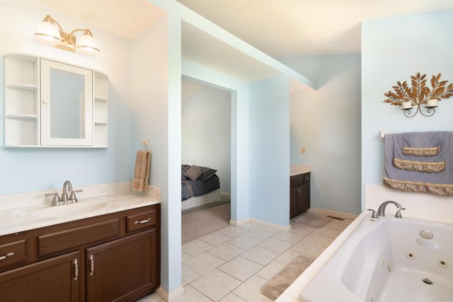 6049 Tosha Drive, Burlington, KY 41005