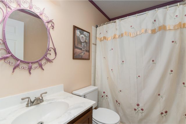 6049 Tosha Drive, Burlington, KY 41005