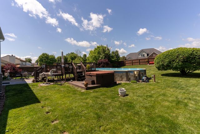 6049 Tosha Drive, Burlington, KY 41005