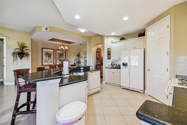9441 DISCOVERY TERRACE 101A, Bradenton, FL 34212
