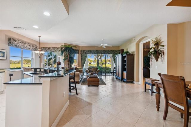 9441 DISCOVERY TERRACE 101A, Bradenton, FL 34212