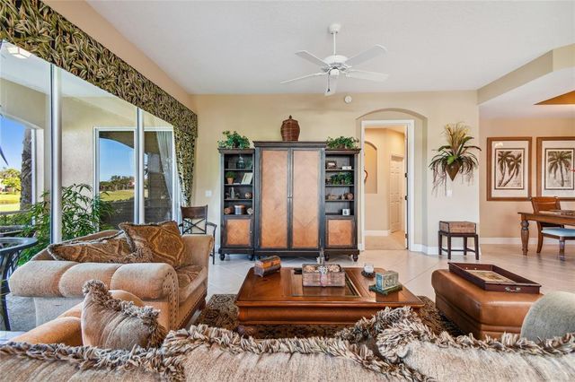 9441 DISCOVERY TERRACE 101A, Bradenton, FL 34212