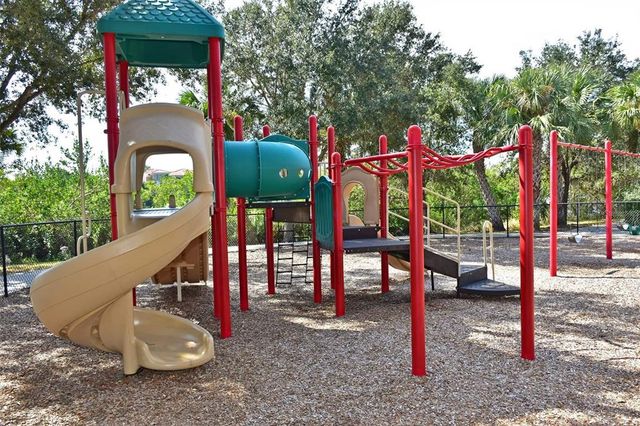 9441 DISCOVERY TERRACE 101A, Bradenton, FL 34212