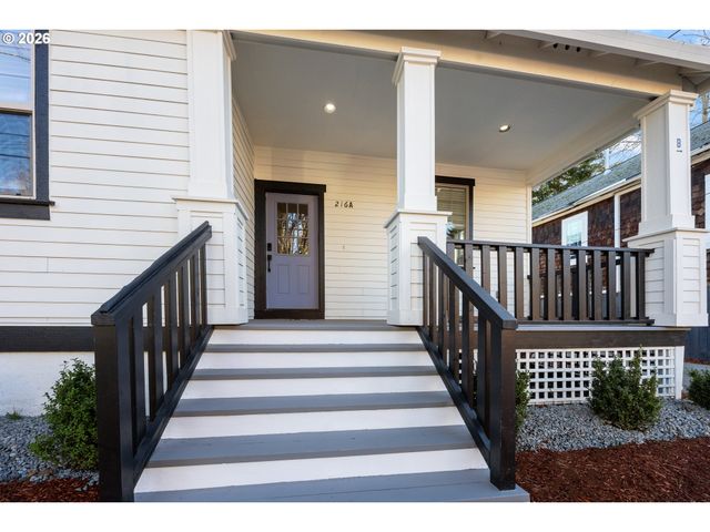 216 Ne TILLAMOOK St A, Portland, OR 97212