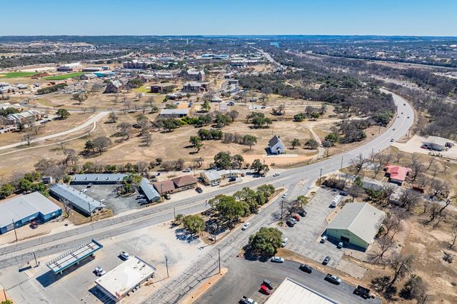 1812 Water St 5-6 Pts, Kerrville, TX 78028