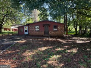 6168 Castlewood Drive, Morrow, GA 30260