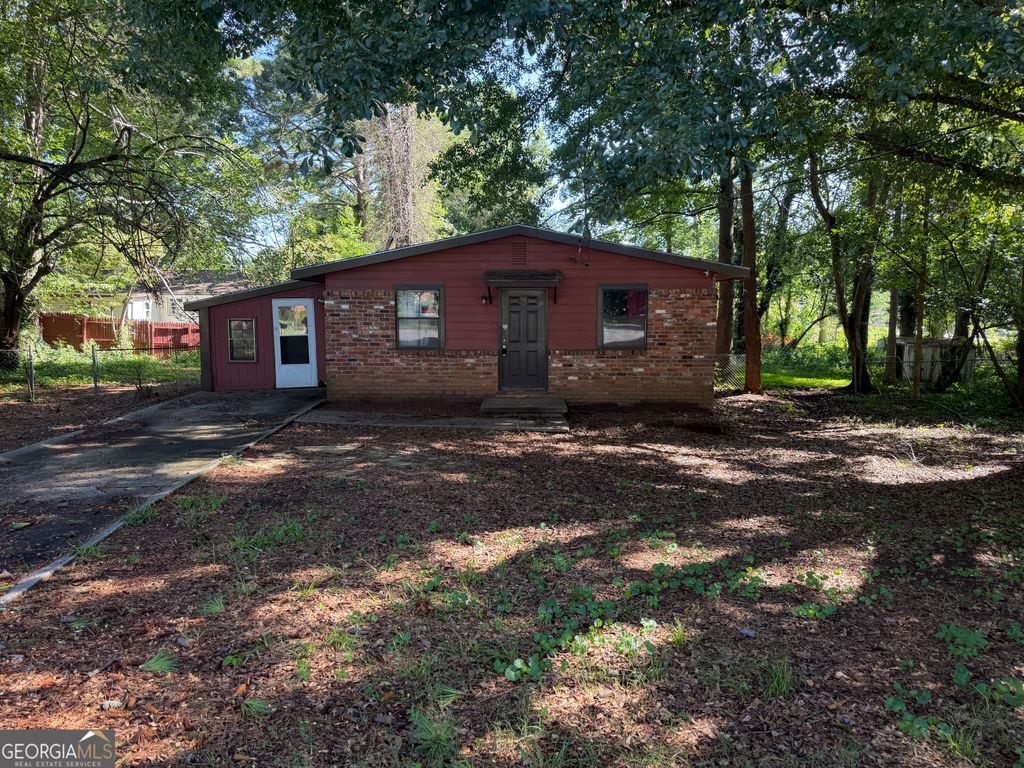 6168 Castlewood Drive, Morrow, GA 30260