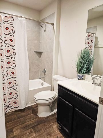 13114 Leisure Cove Drive, Texas City, TX 77568