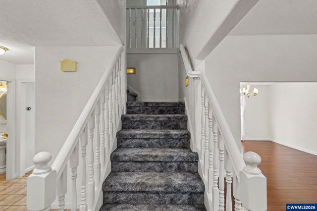 312 SW Cascade Meadow Dr, Sublimity, OR 97385