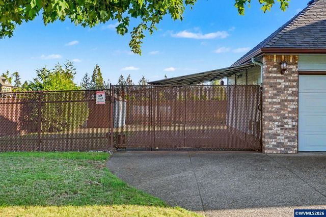 312 SW Cascade Meadow Dr, Sublimity, OR 97385