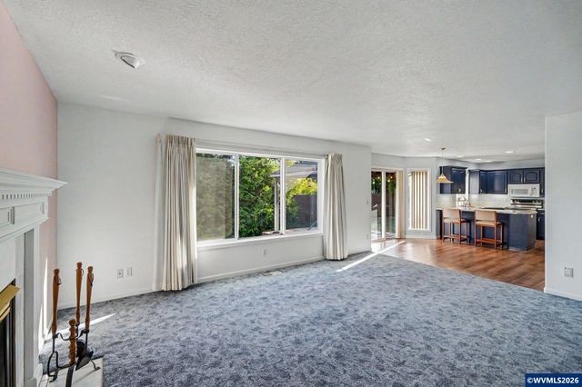 312 SW Cascade Meadow Dr, Sublimity, OR 97385