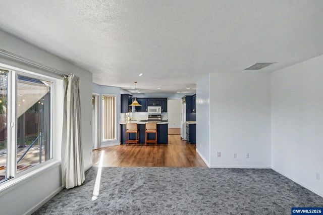 312 SW Cascade Meadow Dr, Sublimity, OR 97385