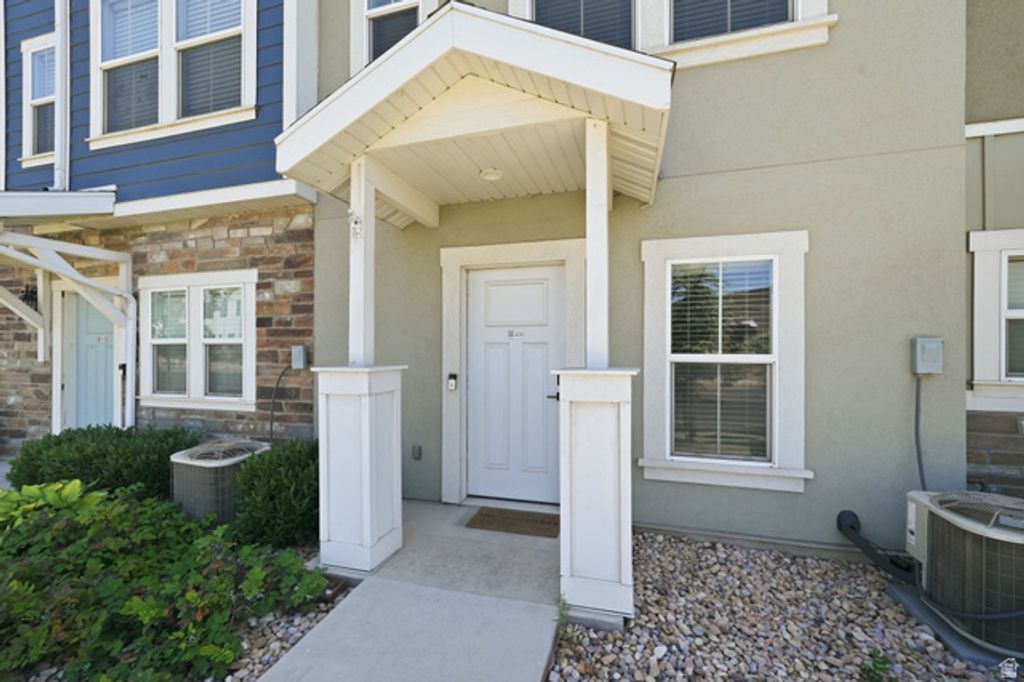 635 E 380 N, Vineyard, UT 84059