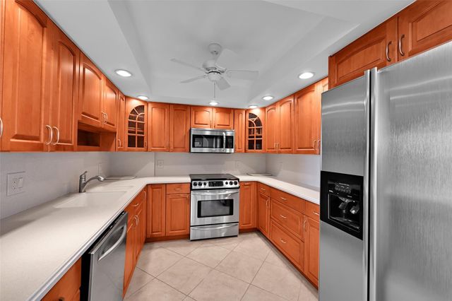 2000 S Ocean Boulevard 12J, Pompano Beach, FL 33062