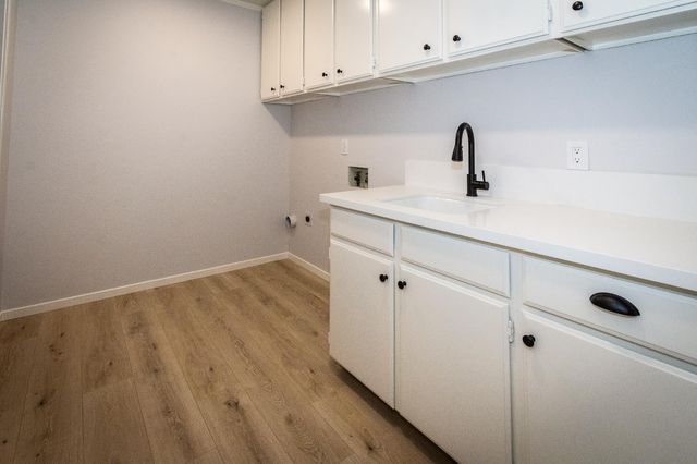 427 Wyndgate Rd, Sacramento, CA 95864