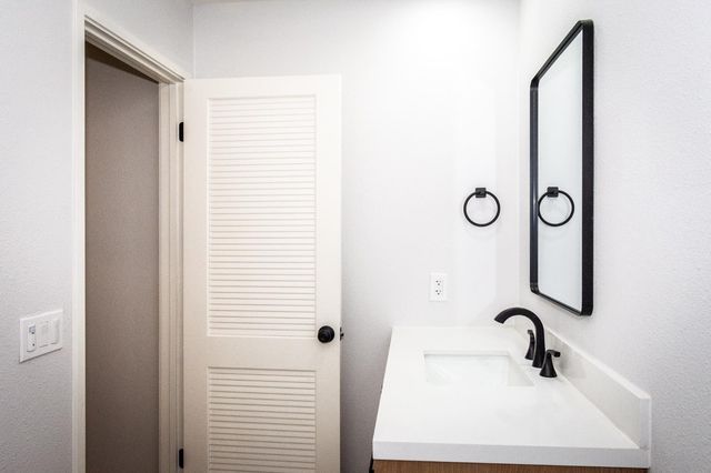 427 Wyndgate Rd, Sacramento, CA 95864