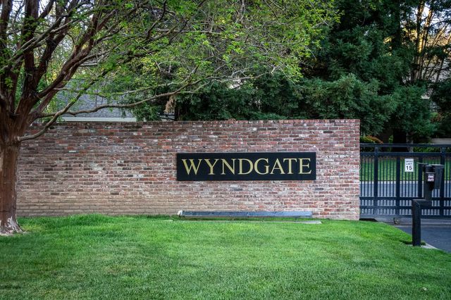 427 Wyndgate Rd, Sacramento, CA 95864
