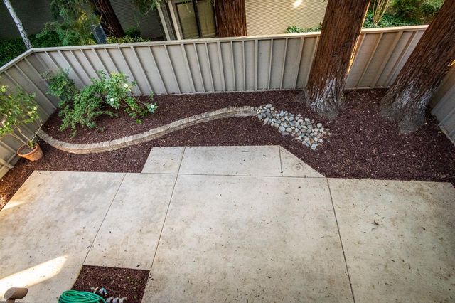 427 Wyndgate Rd, Sacramento, CA 95864