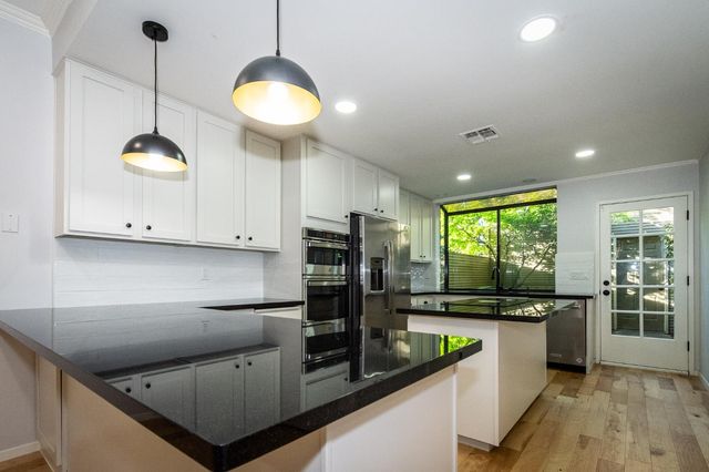 427 Wyndgate Rd, Sacramento, CA 95864