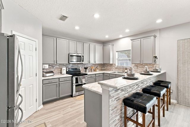 3114 DOUBLE OAKS Drive, Jacksonville, FL 32226
