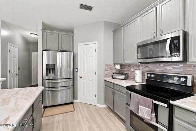 3114 DOUBLE OAKS Drive, Jacksonville, FL 32226