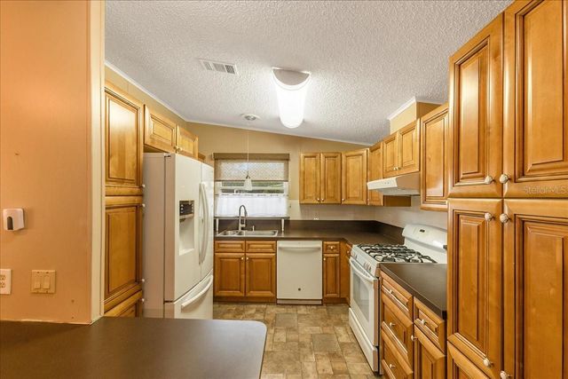 205 SCHOONER AVENUE, Edgewater, FL 32141