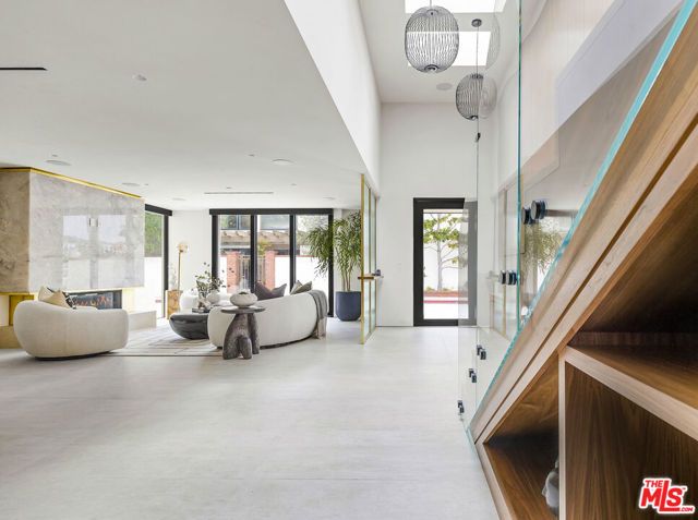 503 J Street, Newport Beach, CA 92661