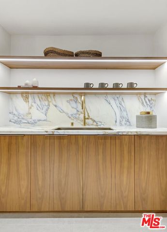 503 J Street, Newport Beach, CA 92661