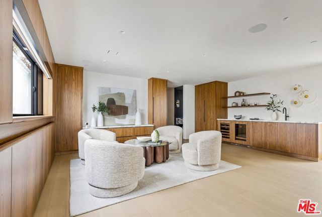 503 J Street, Newport Beach, CA 92661