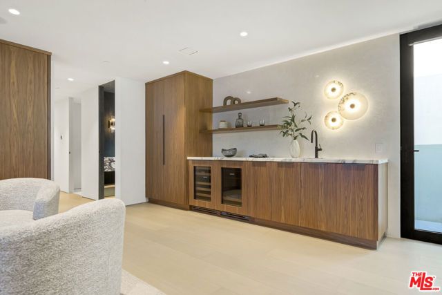 503 J Street, Newport Beach, CA 92661