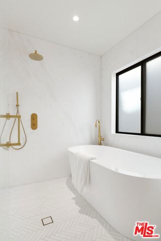 503 J Street, Newport Beach, CA 92661