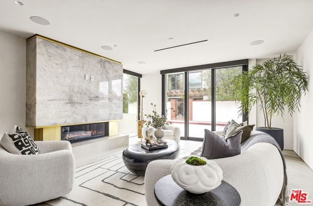 503 J Street, Newport Beach, CA 92661