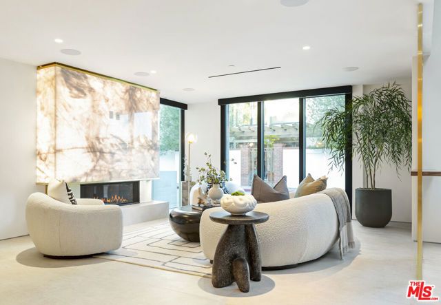 503 J Street, Newport Beach, CA 92661