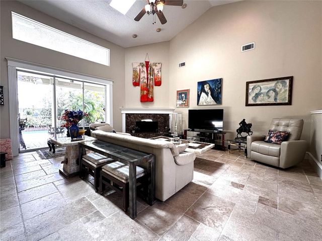 8935 JONATHAN MANOR DRIVE, Orlando, FL 32819