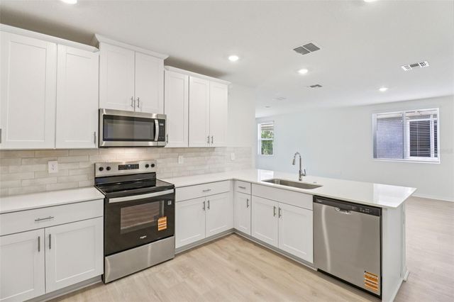 180 PARKHAVEN DRIVE, Ormond Beach, FL 32174