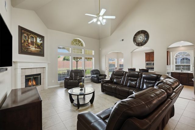 9006 Hogan Drive, Rowlett, TX 75089