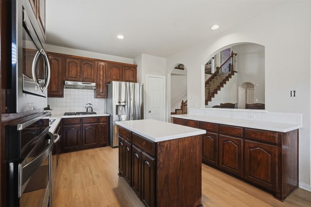 9006 Hogan Drive, Rowlett, TX 75089