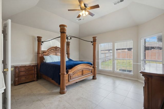 9006 Hogan Drive, Rowlett, TX 75089