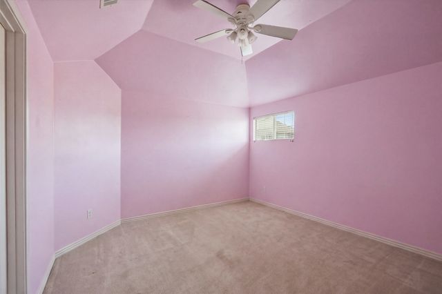 9006 Hogan Drive, Rowlett, TX 75089