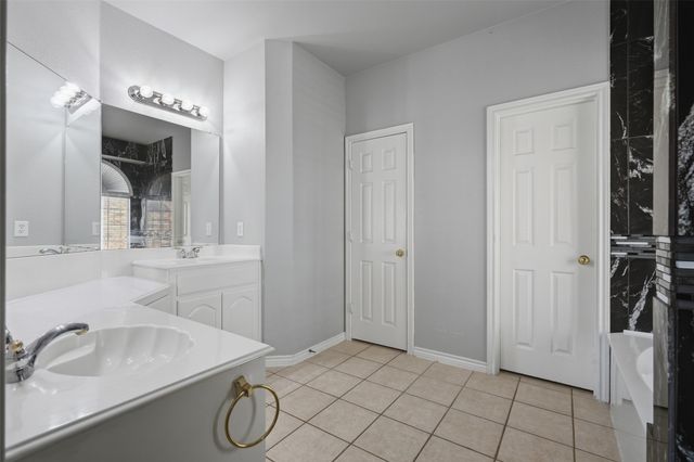 9006 Hogan Drive, Rowlett, TX 75089