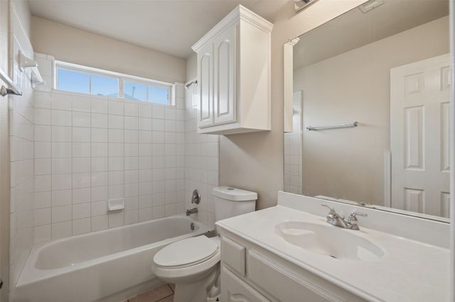 9006 Hogan Drive, Rowlett, TX 75089