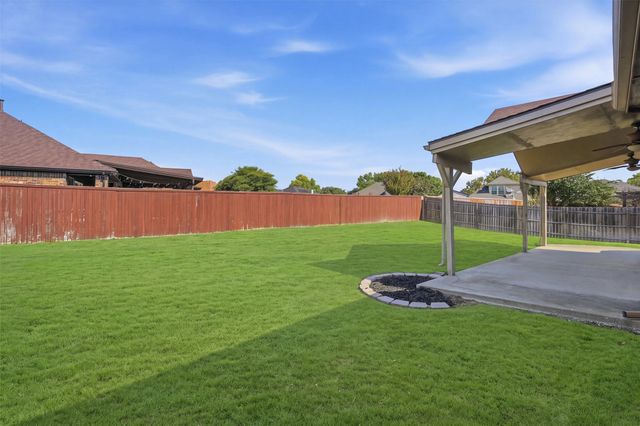 9006 Hogan Drive, Rowlett, TX 75089