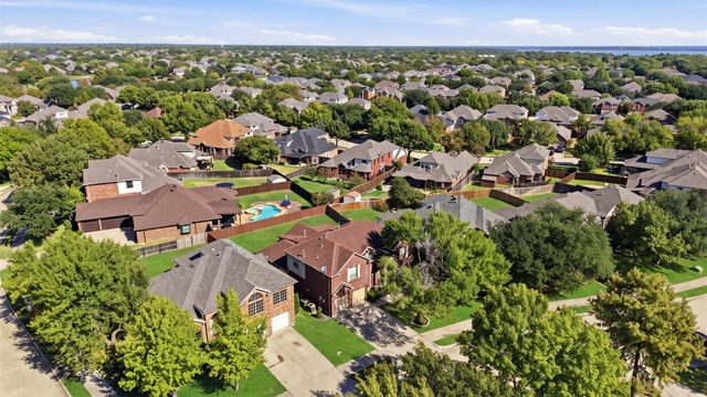 9006 Hogan Drive, Rowlett, TX 75089